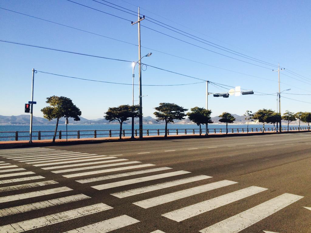 House479 Hotel Yeosu Bagian luar foto